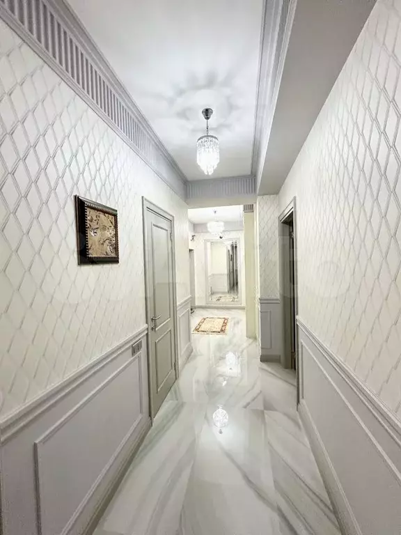 3-к. квартира, 110 м, 2/7 эт. - Фото 1