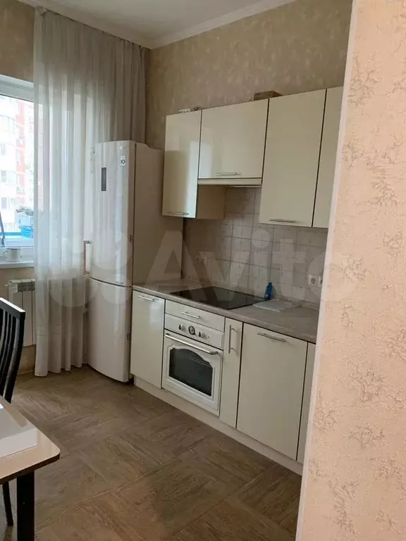 2-к. квартира, 60 м, 8/17 эт. - Фото 0