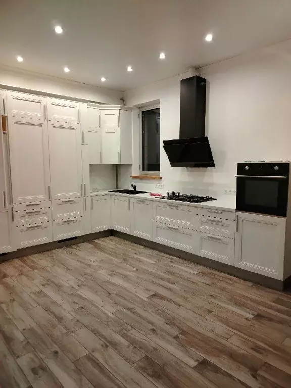 Продается 3-комнатная квартира - Фото 1