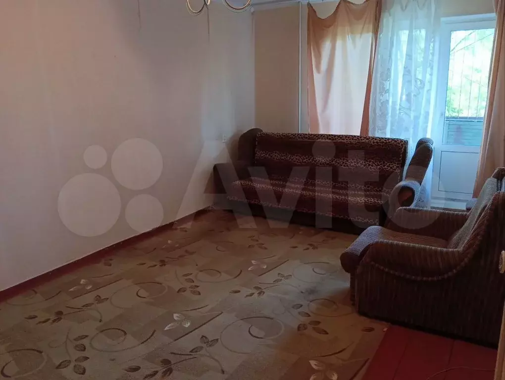 2-к. квартира, 55 м, 1/9 эт. - Фото 0