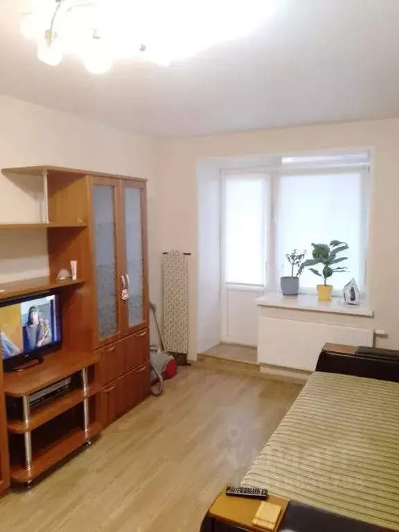 1-к кв. Татарстан, Казань ул. Рауиса Гареева, 92 (35.0 м) - Фото 0