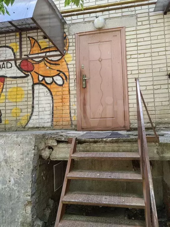 Комната 18 м в 1-к., 1/9 эт. - Фото 1