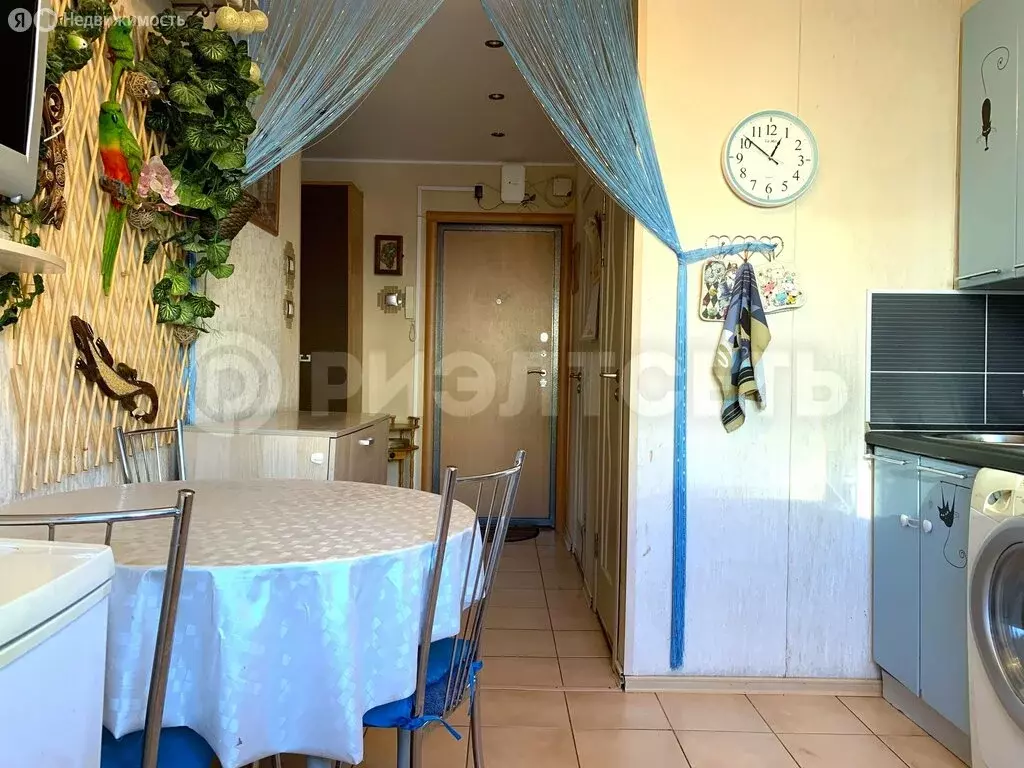 3-комнатная квартира: Мурманск, улица Зои Космодемьянской, 36 (58 м) - Фото 2