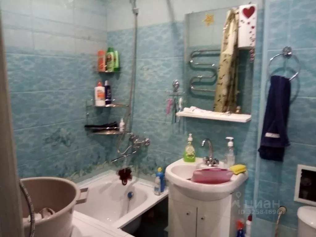 3-к кв. Свердловская область, Красноуральск ул. 40 лет Октября, 5 ... - Фото 1