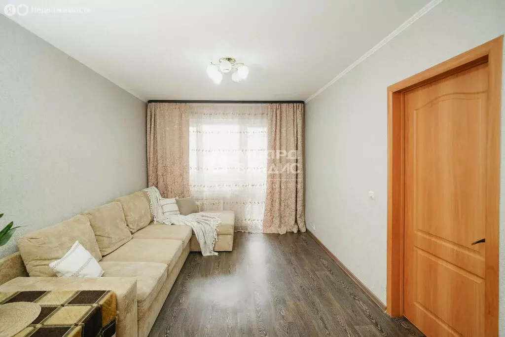 2-комнатная квартира: Омск, микрорайон Солнечный, улица Комкова, 7Б ... - Фото 1