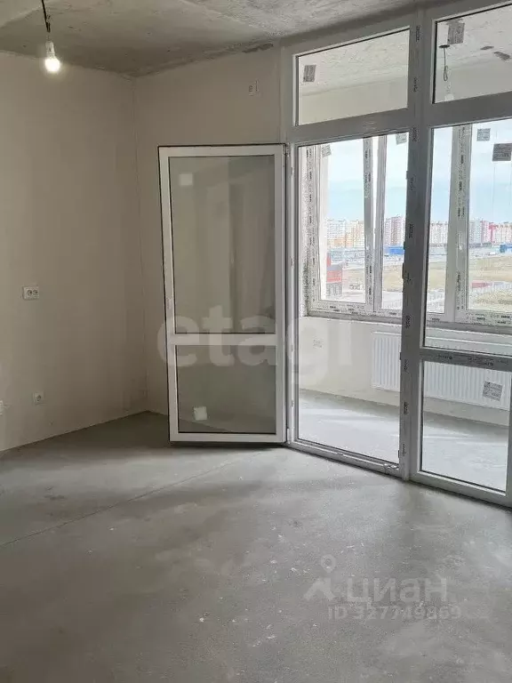 Студия Тюменская область, Тюмень ул. Эльвиры Федоровой, 1 (28.6 м) - Фото 1