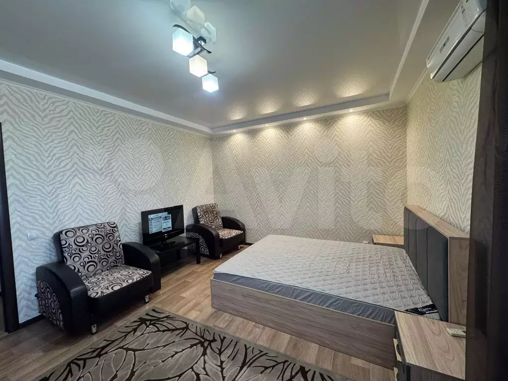 1-к. квартира, 42 м, 8/9 эт. - Фото 1
