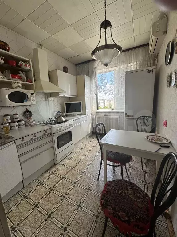 2-к. квартира, 52 м, 8/9 эт. - Фото 0