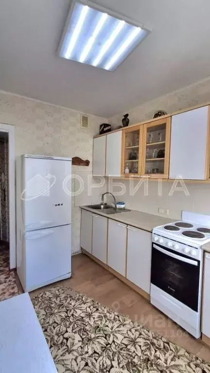 3-к кв. Тюменская область, Тюмень ул. Свердлова, 12 (65.0 м) - Фото 2