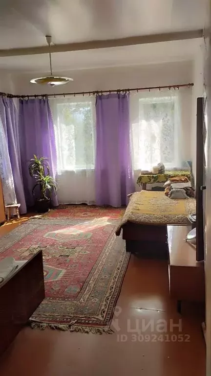 Дом в Новгородская область, Крестцы рп ул. Красноармейская, 3 (61 м) - Фото 1