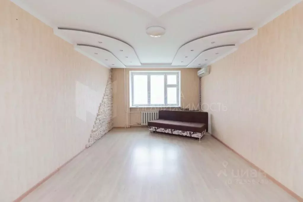 2-к кв. Тюменская область, Тюмень ул. Пермякова, 74 (65.6 м) - Фото 1