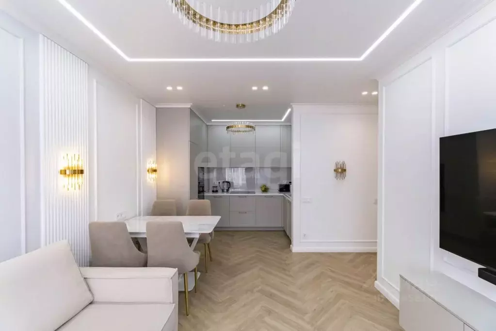 3-к кв. Тюменская область, Тюмень ул. 50 лет Октября, 57Бк2 (79.2 м) - Фото 1