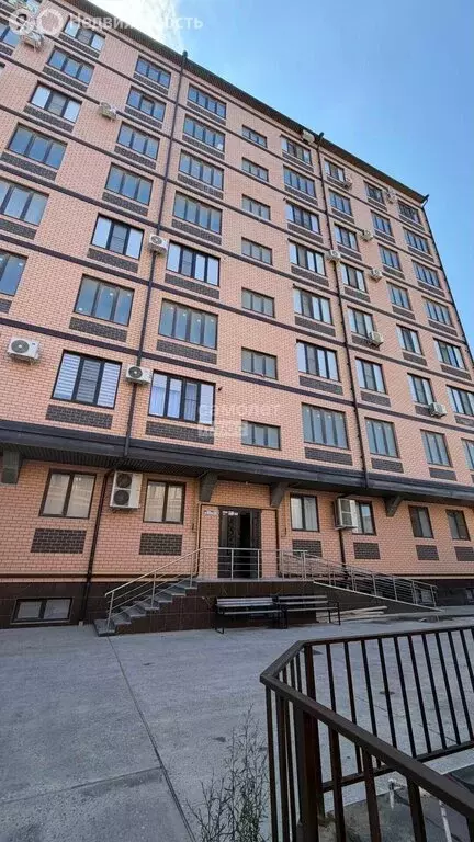 3-комнатная квартира: Каспийск, улица Амет-хан Султана, 1Г (110 м) - Фото 1