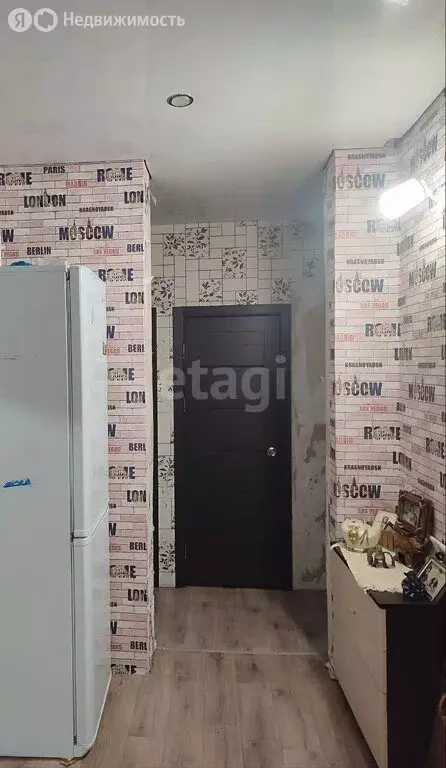 3-комнатная квартира: Черногорск, улица Бограда, 102 (65.2 м) - Фото 1