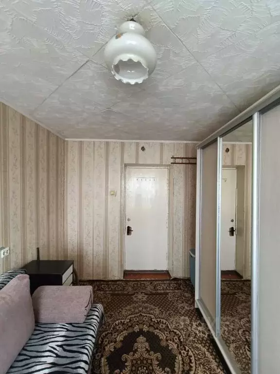 Комната Свердловская область, Екатеринбург пер. Парковый, 14 (12.2 м) - Фото 2