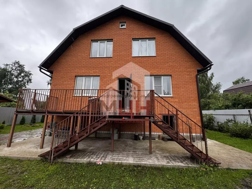 Дом в Тверская область, Конаково ул. Булатова, 33 (200 м) - Фото 1