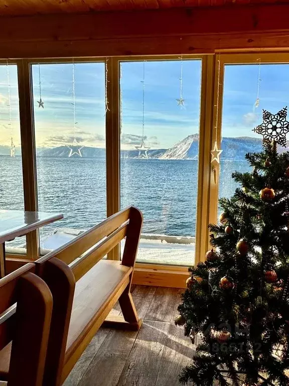 Дом в Иркутская область, Иркутский муниципальный округ, Листвянка рп  ... - Фото 1