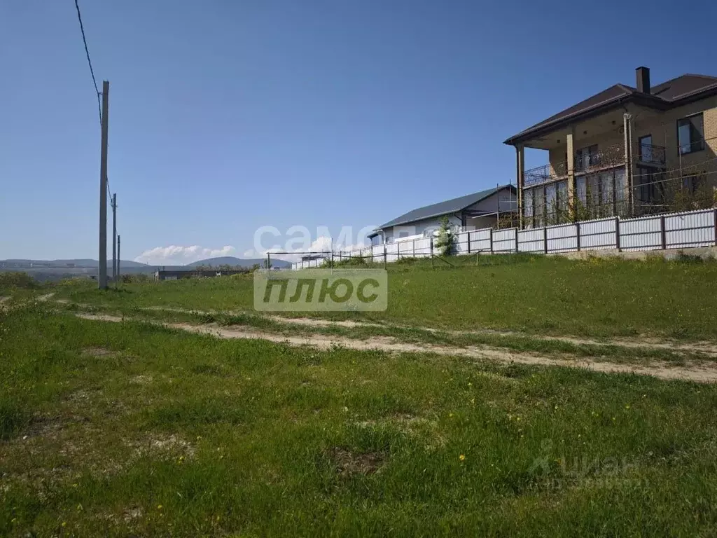Участок в Краснодарский край, Новороссийск городской округ, с. Мысхако ... - Фото 0