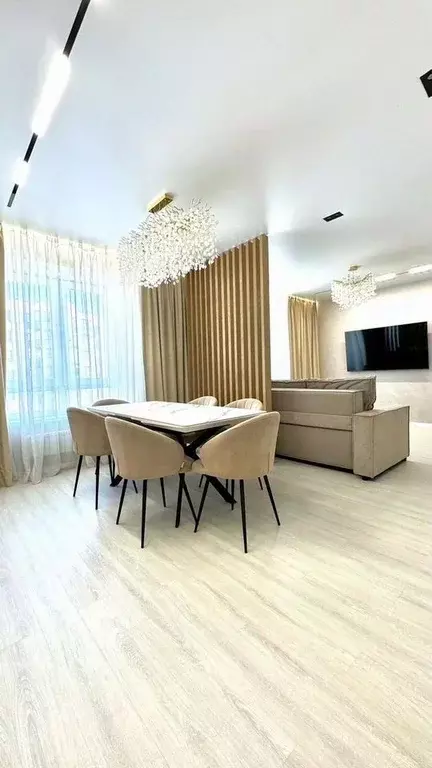 4-к кв. Иркутская область, Иркутск Байкальская ул., 424 (92.0 м) - Фото 0