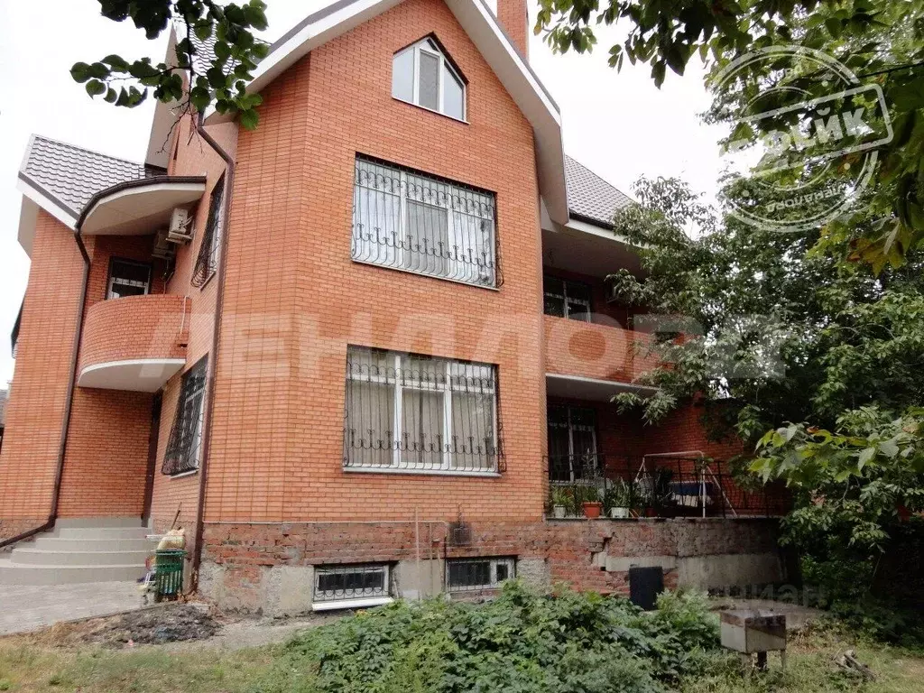 Дом в Ростовская область, Ростов-на-Дону Мезенский пер. (438 м) - Фото 1