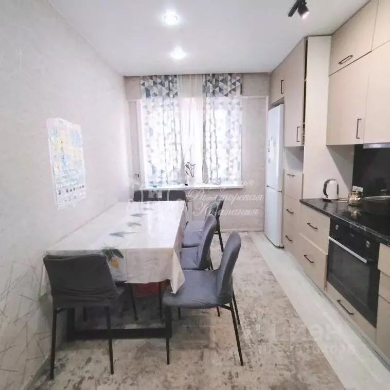 3-к кв. Иркутская область, Иркутск Братская ул., 7/7 (72.2 м) - Фото 1