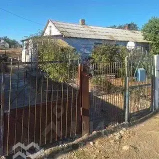 Дом в Крым, Черноморский район, Межводненское с/пос, с. Водопойное ул. ... - Фото 1