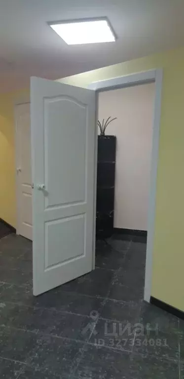 Помещение свободного назначения в Бурятия, Улан-Удэ ул. Добролюбова, 6 ... - Фото 1