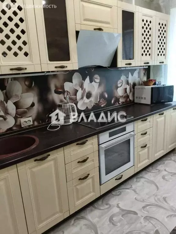 2-комнатная квартира: Тобольск, 6-й микрорайон, 37 (45 м) - Фото 1