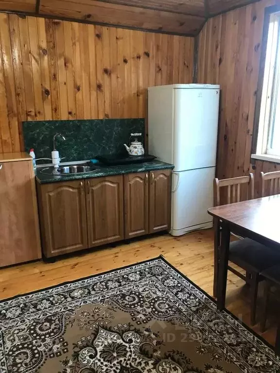 Дом в Карачаево-Черкесия, Зеленчукский район, с. Нижняя Ермоловка ... - Фото 1