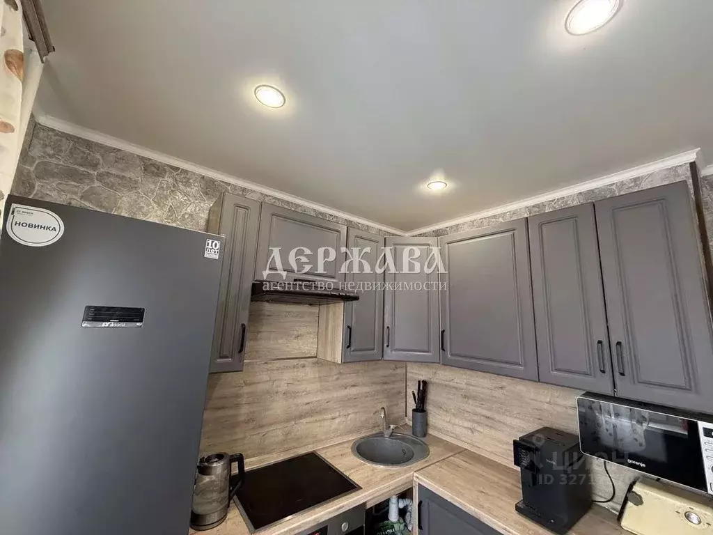 1-к кв. Белгородская область, Старый Оскол Жукова мкр, 21 (36.1 м) - Фото 2