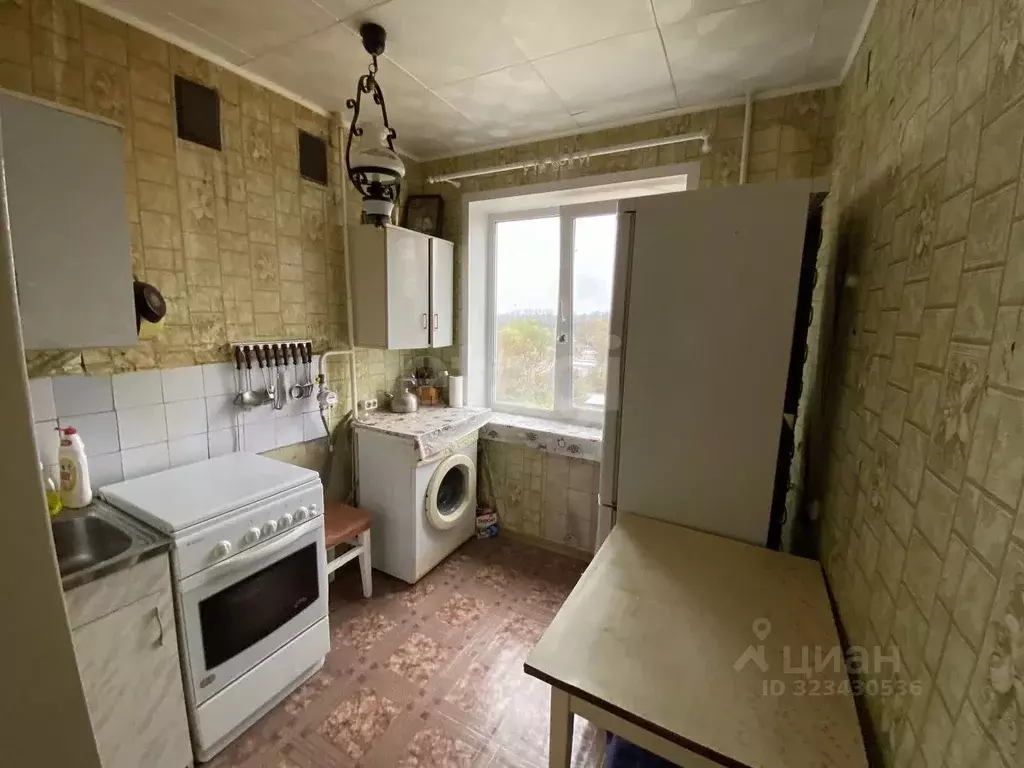 3-к кв. Тверская область, Вышний Волочек ул. Баумана, 19 (60.1 м) - Фото 0