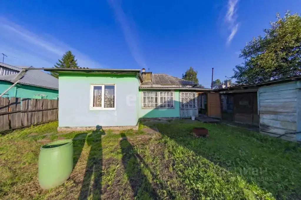Дом в Кемеровская область, Кемерово Угловая ул. (63 м) - Фото 1