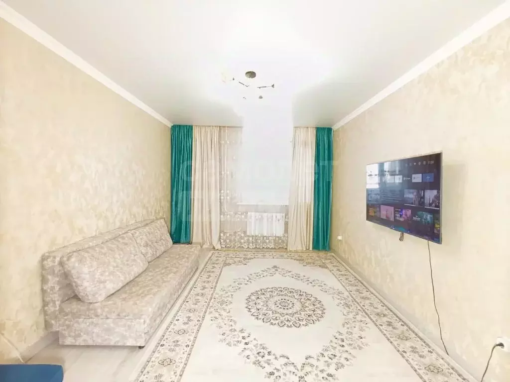3-к кв. Оренбургская область, Оренбург Уральская ул., 2/14 (79.3 м) - Фото 0