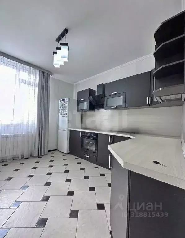 1-к кв. Оренбургская область, Оренбург Салмышская ул., 70 (36.6 м) - Фото 0