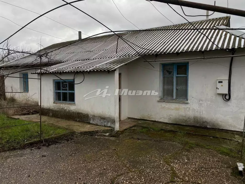 Дом в Крым, Симферопольский район, Кольчугинское с/пос, с. Равнополье ... - Фото 1