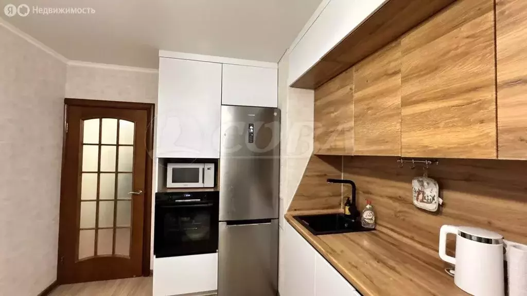 3-комнатная квартира: Тюмень, улица Карла Маркса, 93 (61 м) - Фото 2