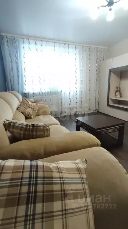 3-к кв. Коми, Усинск ул. 60 лет Октября, 11 (69.3 м) - Фото 1