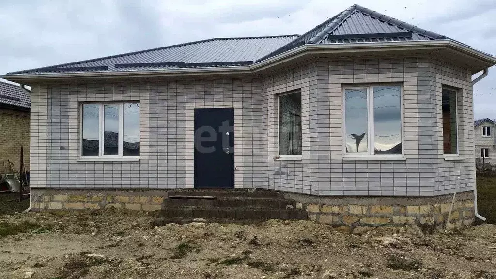 Дом в Ставропольский край, Шпаковский муниципальный округ, с. ... - Фото 1