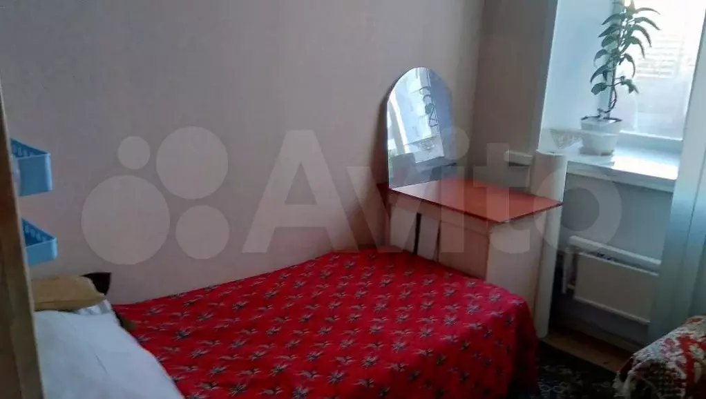 Комната 10 м в 3-к., 2/5 эт. - Фото 0