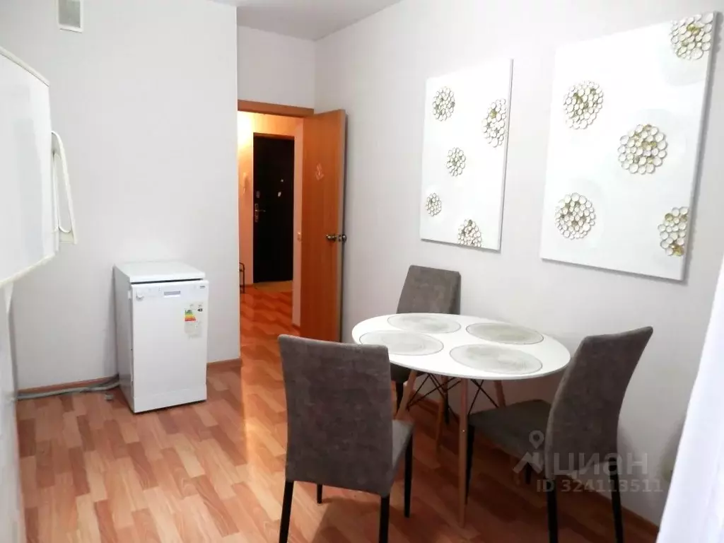 2-к кв. Пермский край, Пермь Светлогорская ул., 11 (60.5 м) - Фото 2