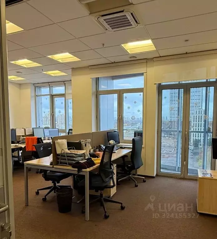 Офис в Москва Поклонная ул., 3к4 (179 м) - Фото 2