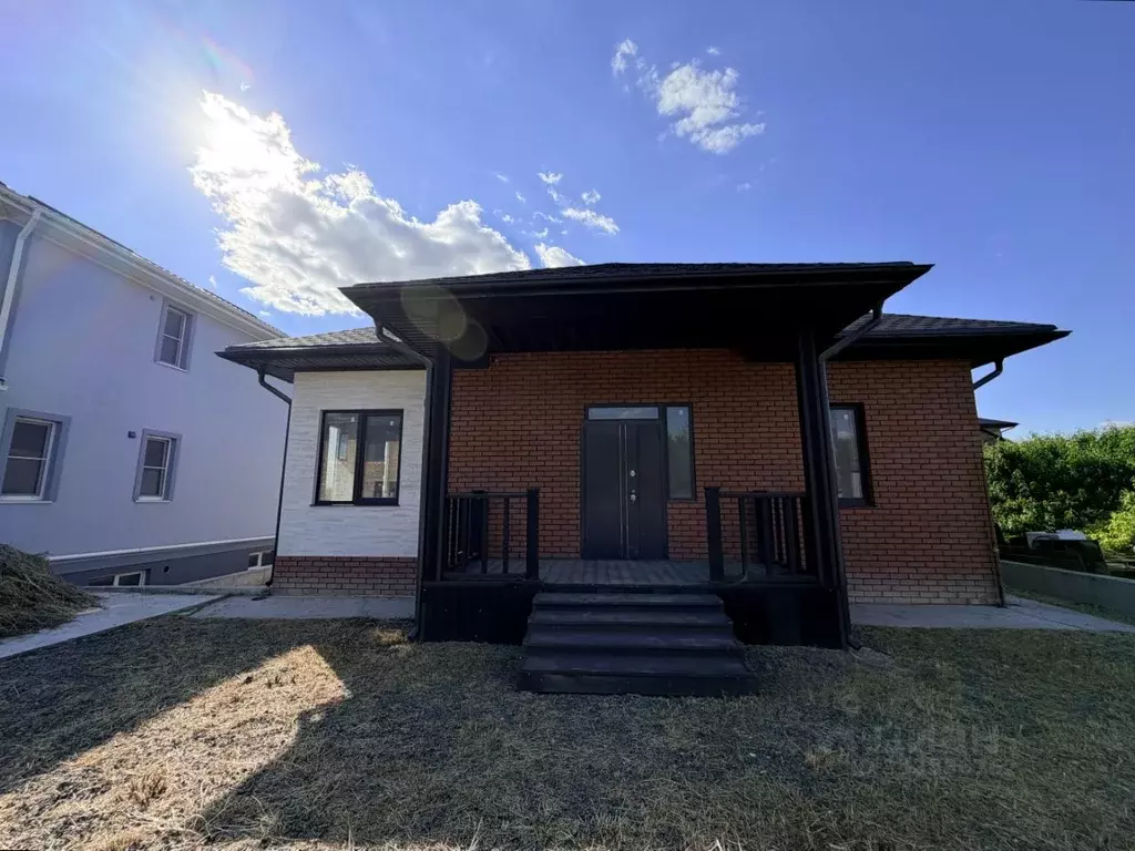Коттедж в Крым, Симферополь ул. Золотистая, 8 (276 м) - Фото 1