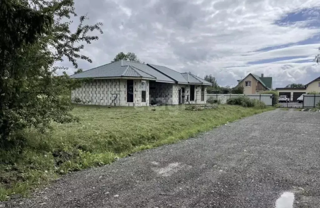 Дом в Калининградская область, Гурьевский муниципальный округ, пос. ... - Фото 1