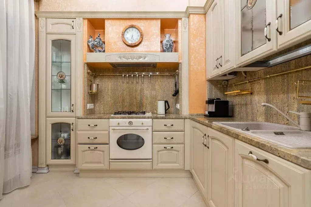 1-к кв. Санкт-Петербург Итальянская ул., 1 (67.8 м) - Фото 1