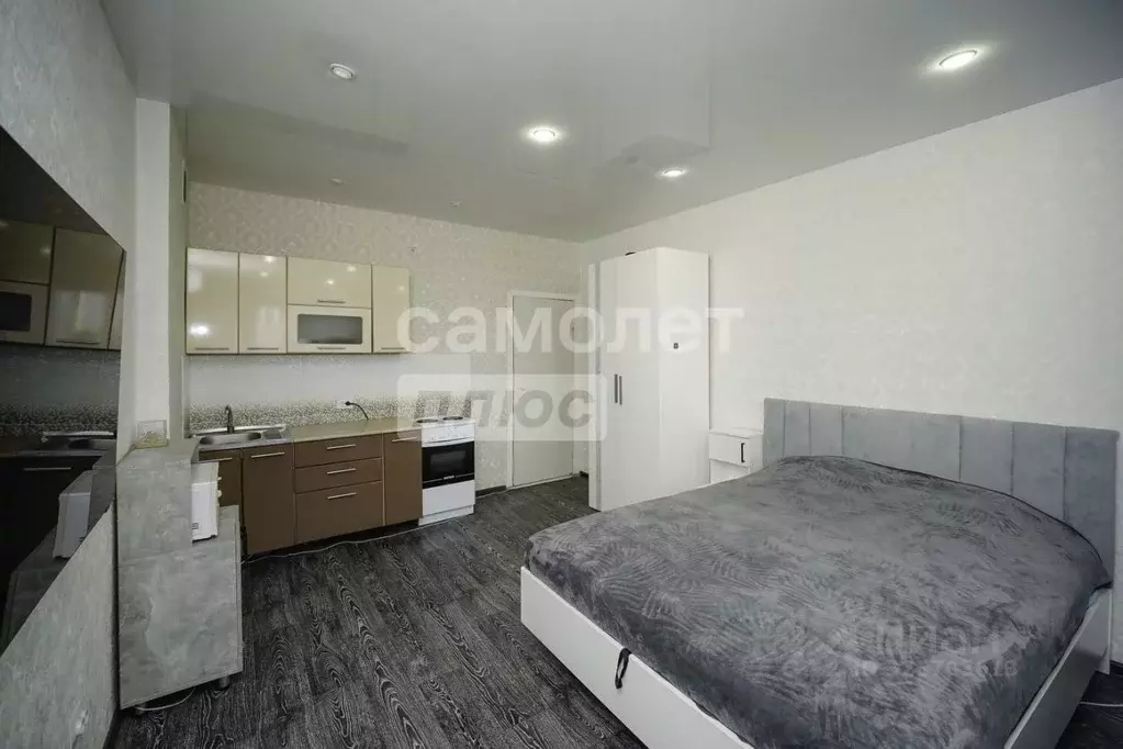 Студия Омская область, Омск ул. 5-я Линия, 227Ак2 (28.4 м) - Фото 1