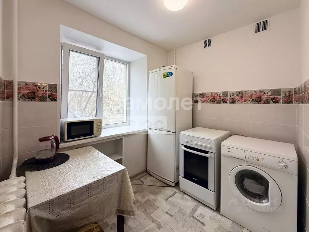 3-к кв. Свердловская область, Березовский Театральная ул., 28 (59.5 м) - Фото 0