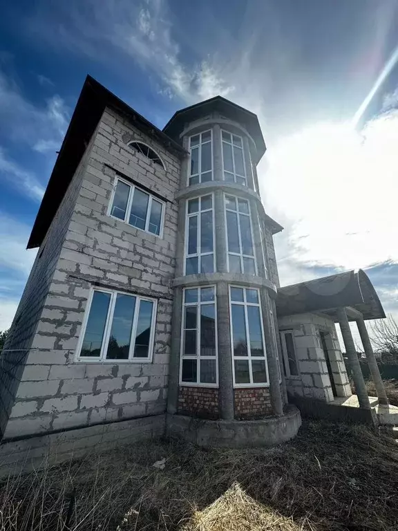 Дом 340 м на участке 9,9 сот. - Фото 1