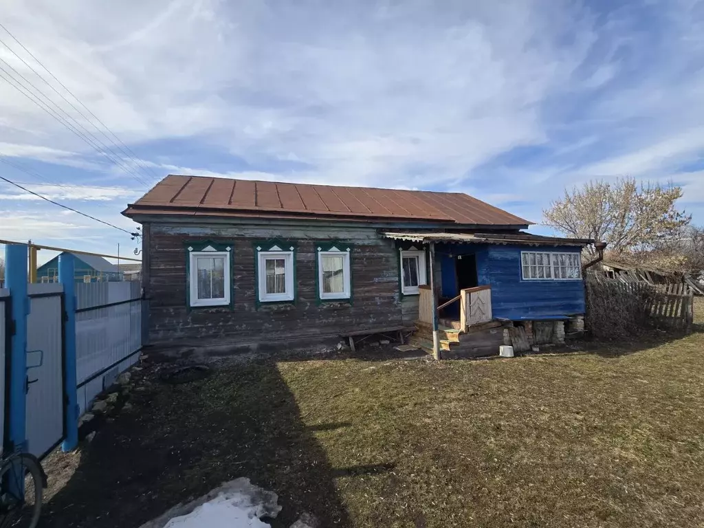 Дом в Самарская область, Большая Глушица с/пос, с. Большая Глушица ул. ... - Фото 2