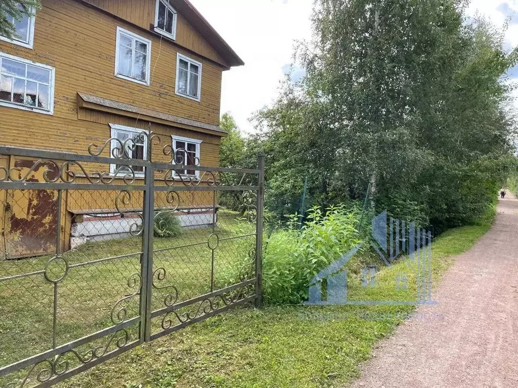 Дом в Ленинградская область, Гатчинский район, Красницы садоводческий ... - Фото 0
