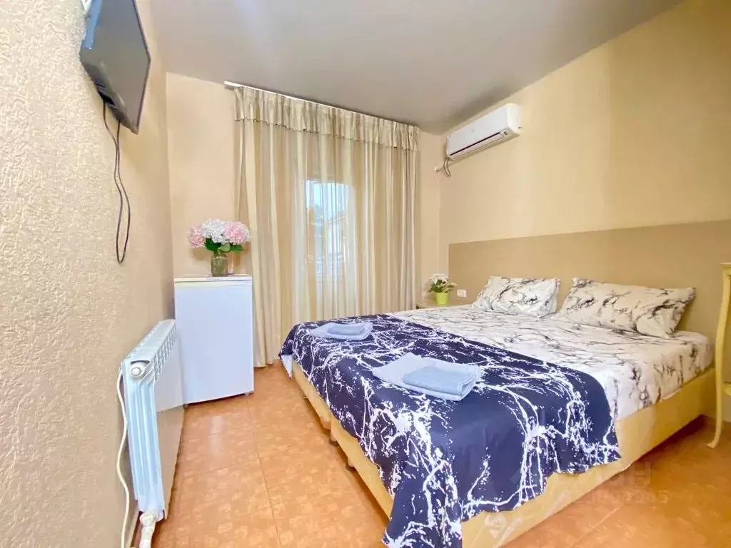 Комната Краснодарский край, Геленджик ул. Тургенева, 33 - Фото 1